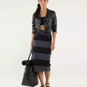 Lululemon Yoga Over Striped Pencil Skirt 8